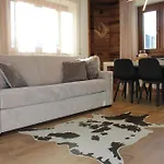 4seasons House Faure アパート